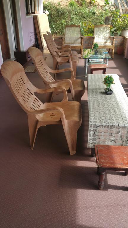 59B Rest Inn Ella Luaran gambar