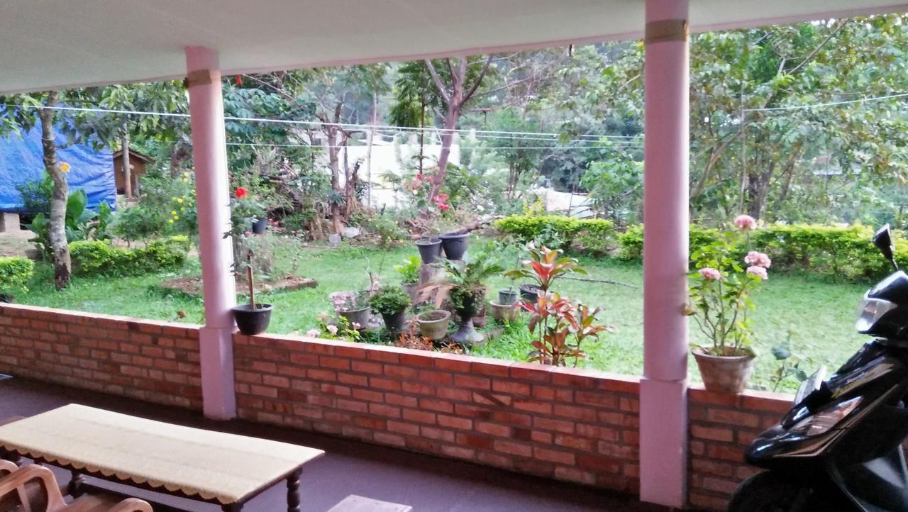 59B Rest Inn Ella Luaran gambar