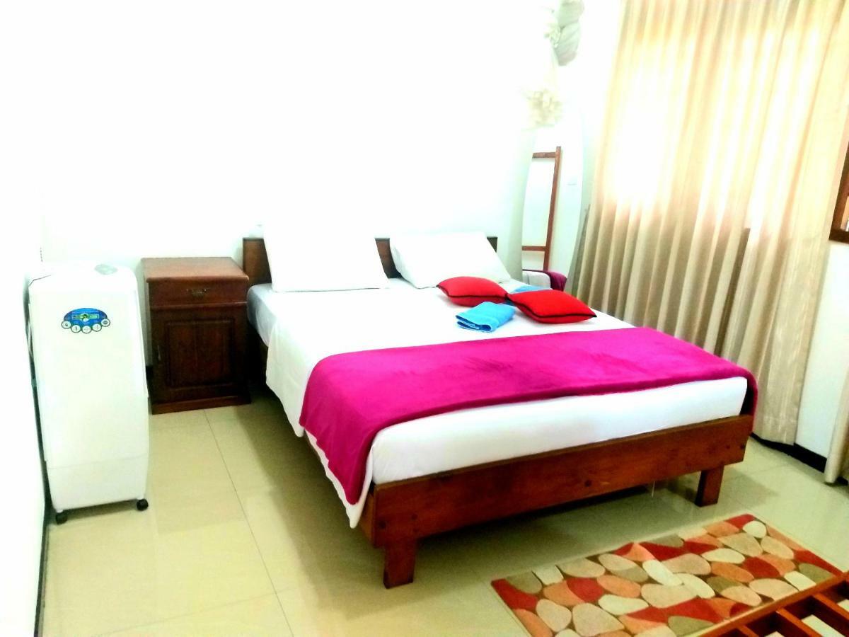 59B Rest Inn Ella Luaran gambar